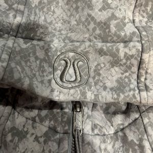 Lululemon Size 6 Scuba Hoodie Plush